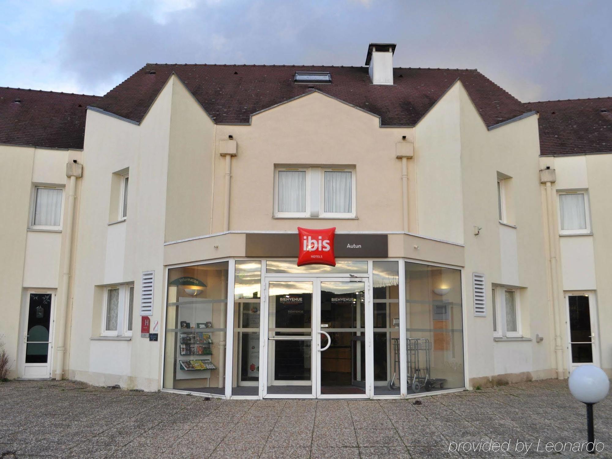 Hotel Ibis Отен Екстер'єр фото